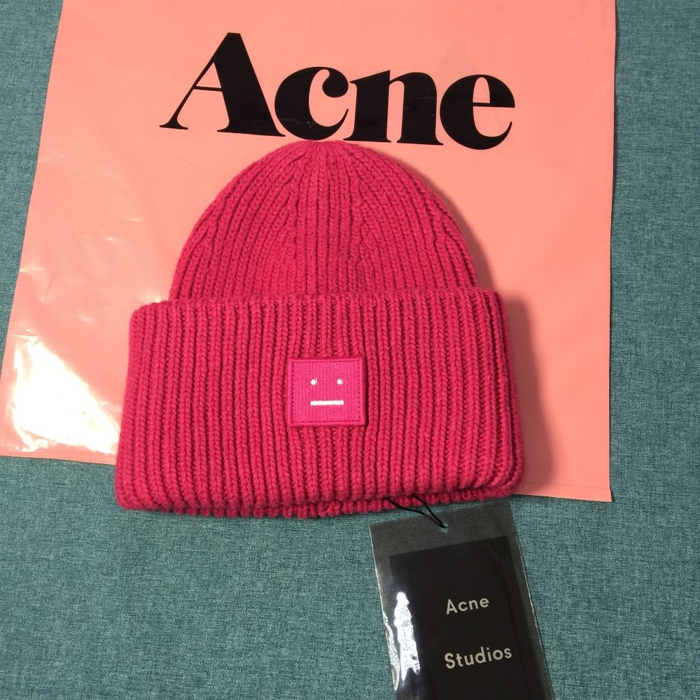 Acne Studios Pansy Beanie Pink